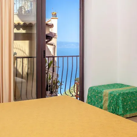 La Casa Gialla Taormina Exterior photo