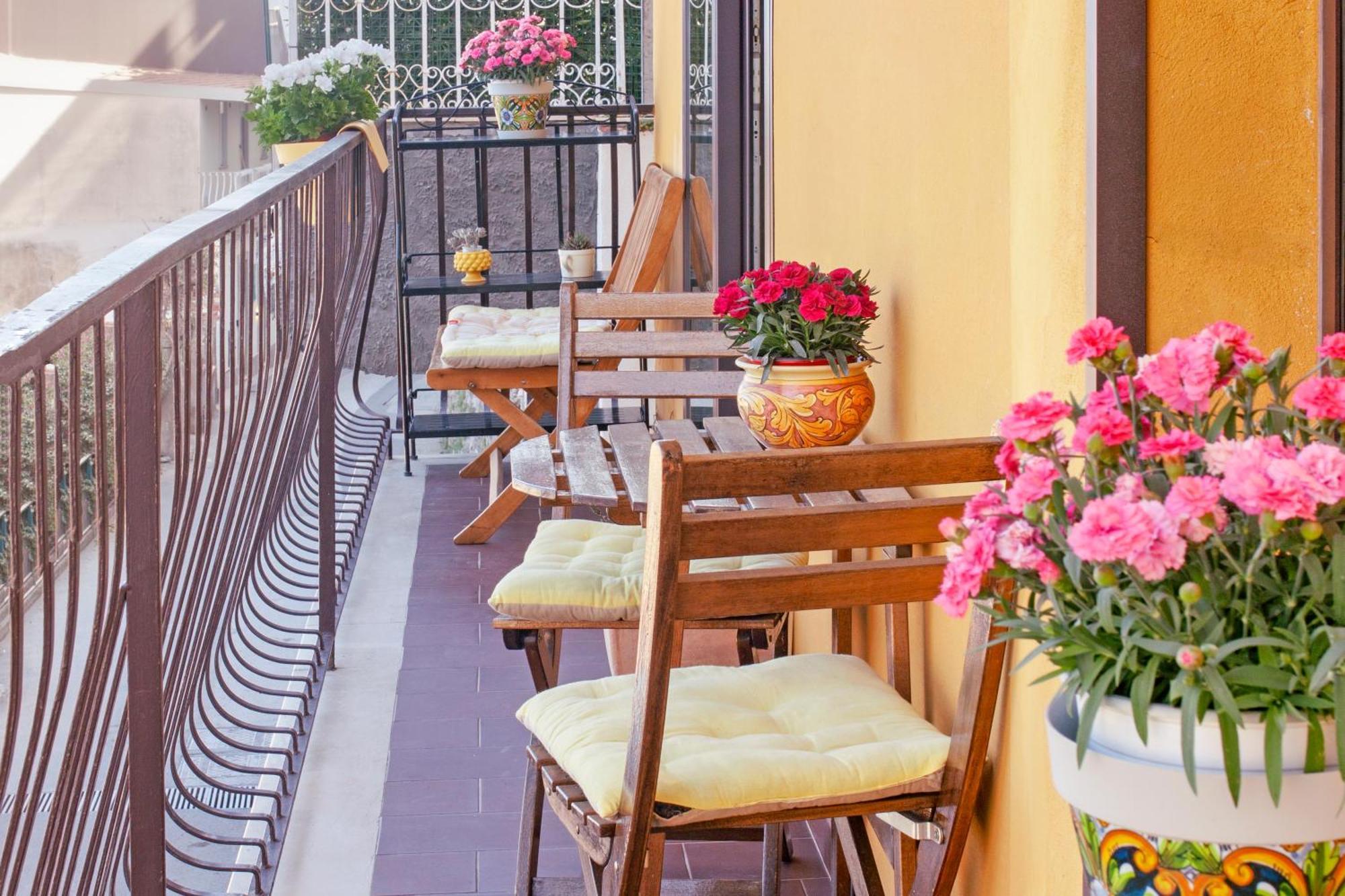 La Casa Gialla *